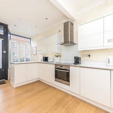 Stylish & Spacious 3 Bed Victorian House Sleeps Up To 7 - Near O2, Museums, Excel, Mazehill Station 12 Mins Direct Into London Bridge Villa Dış mekan fotoğraf